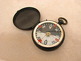 J Hicks Victorian hunter cased pocket compass with black & white dial